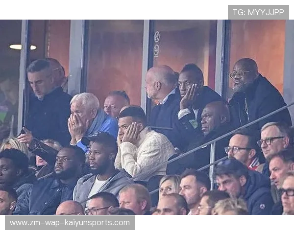 巴黎中场衔接完美，姆巴佩反插瞬间改写比分